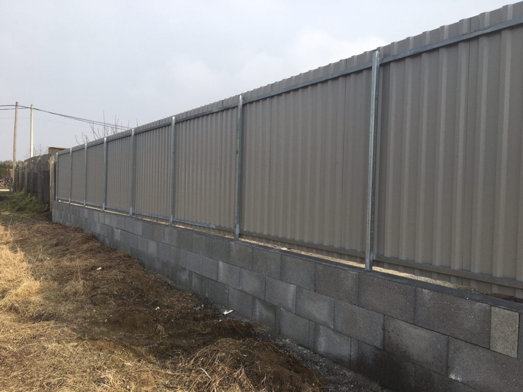 Trapézlemez kerítés